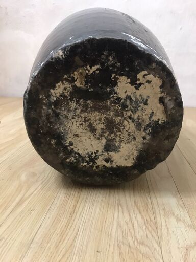黒釉陶器壺 詳細2