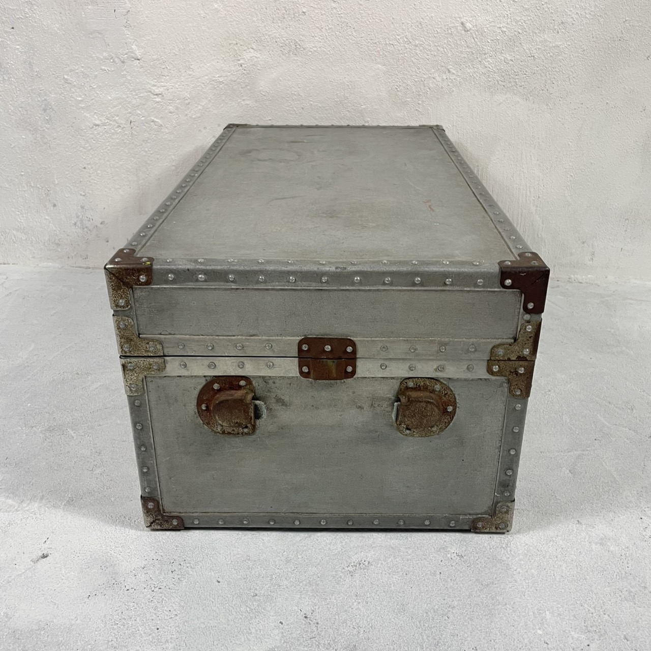 ヴィンテージ 日本軍トランク 1940-50's AIKOKU Tokyo社製 ヴィンテージ アルミニウム