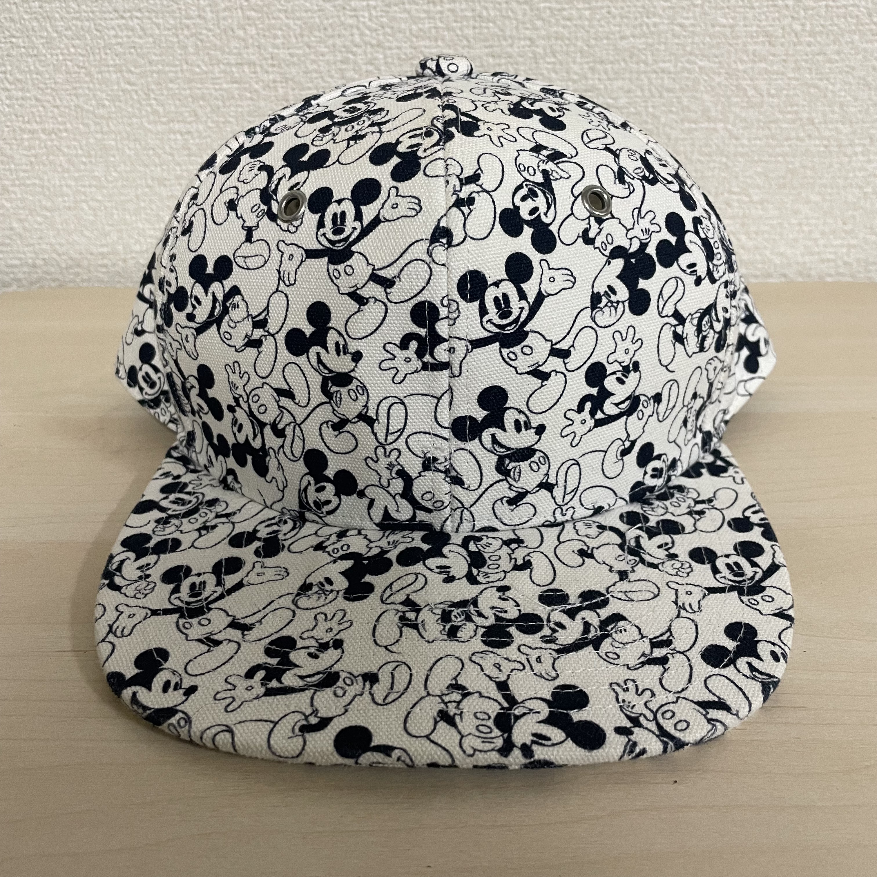 CONVERSE キャップ ホワイト/ブラック ミッキーマウス総柄 フリー