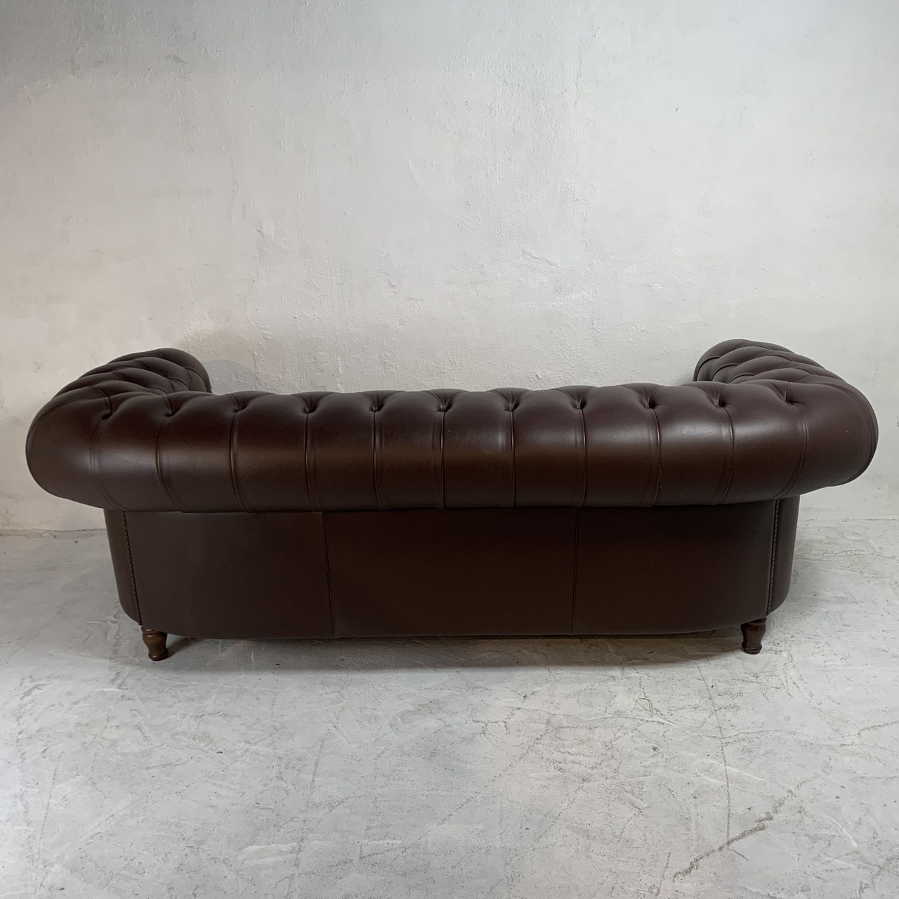 Chesterfield-style leathersofa 詳細4