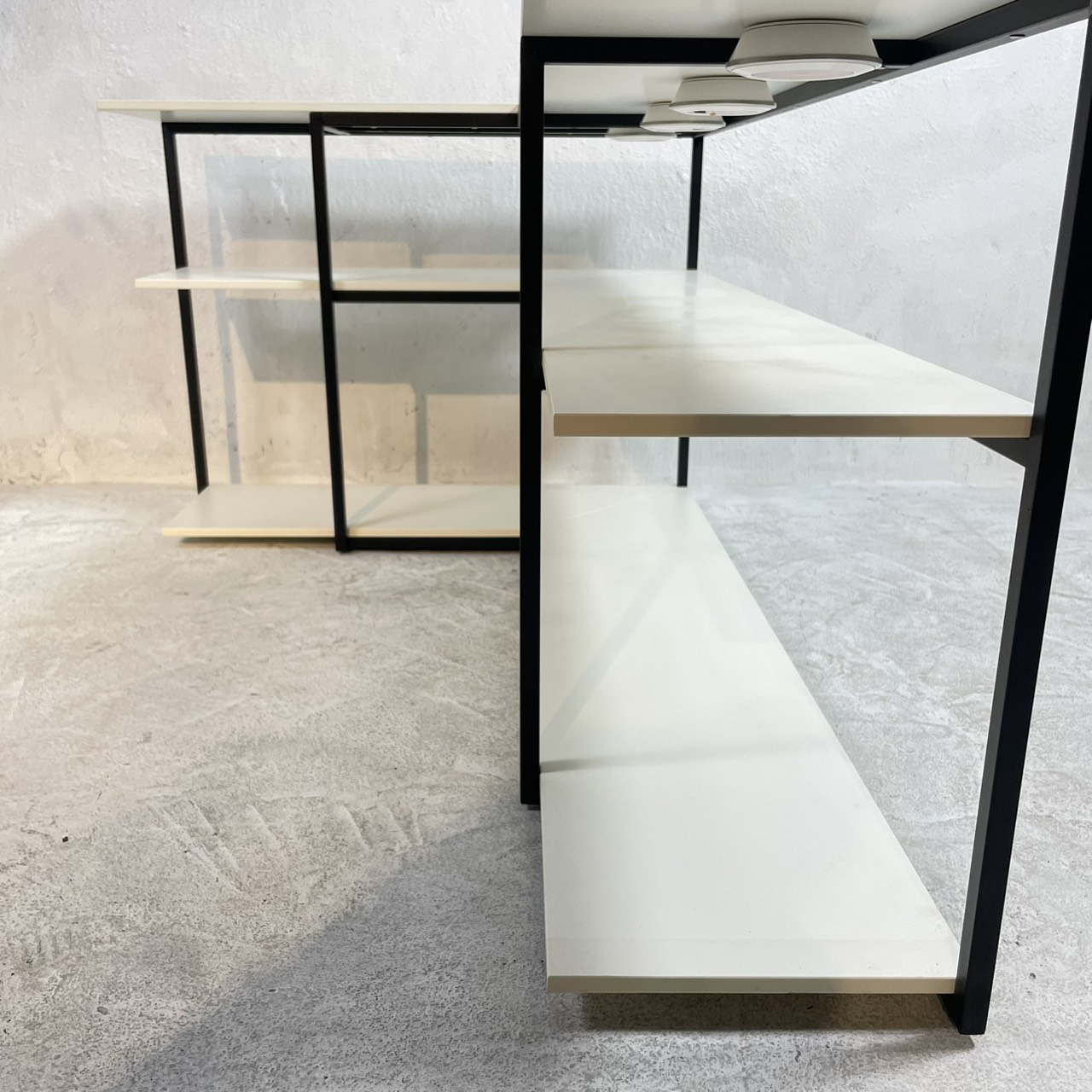 BoConcept BORDEAUX Corner Shelf | 中古