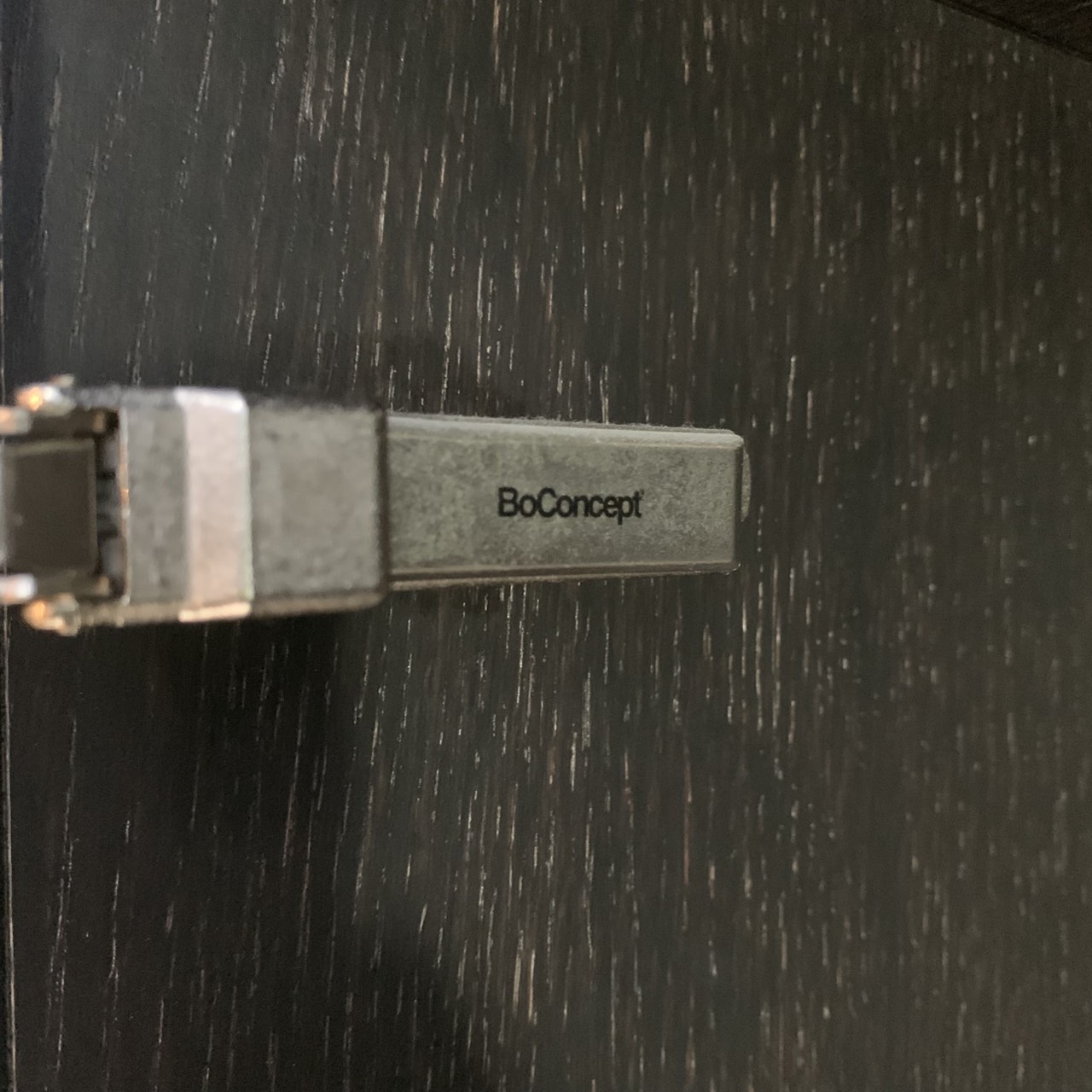 BoConcept Lisbon ボーコンセプト リスボン ガラスキャビネット 詳細7