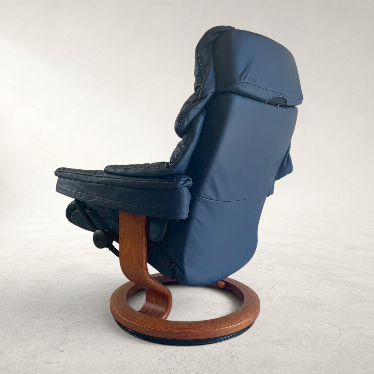 EKORNES エコーネス ストレスレス レノ Mサイズ リクライニングチェア 詳細5